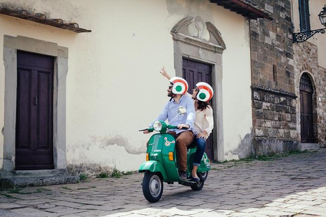 Florence Vespa Tour: Tuscan Hills and Italian Cuisine